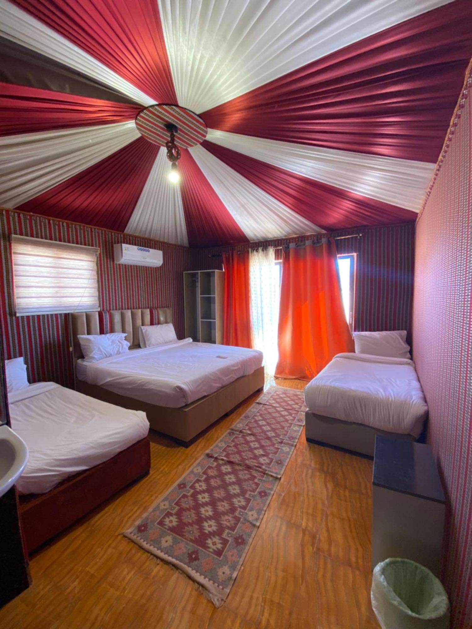 וואדי רם Flower Life Camp מראה חיצוני תמונה